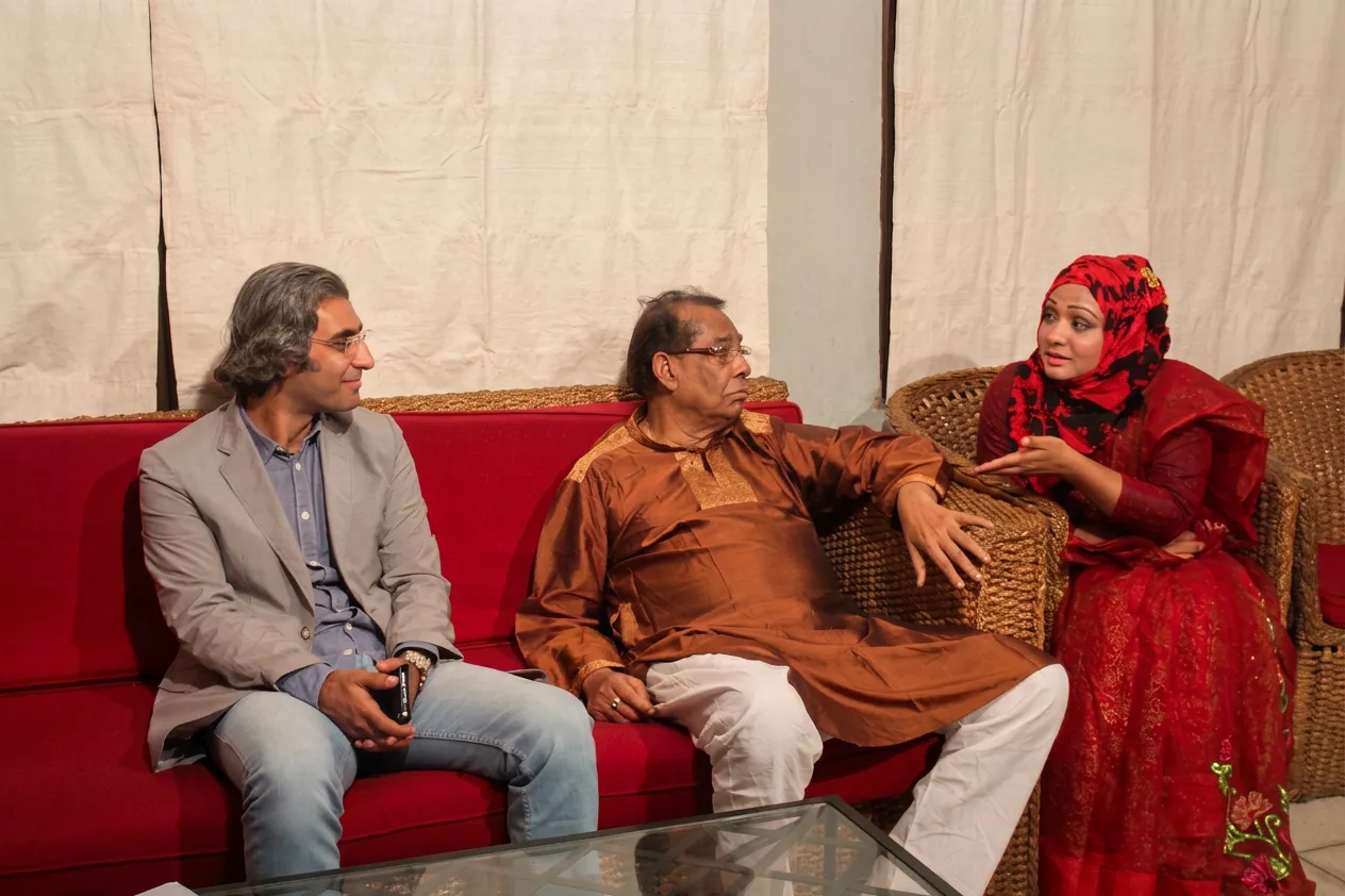 Personage of Egyptian Vision Art Exhibition 2014-003